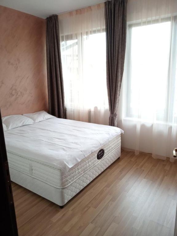 Апартамент Лукс В Спа Хотел Свети Спас Velingrad Dış mekan fotoğraf